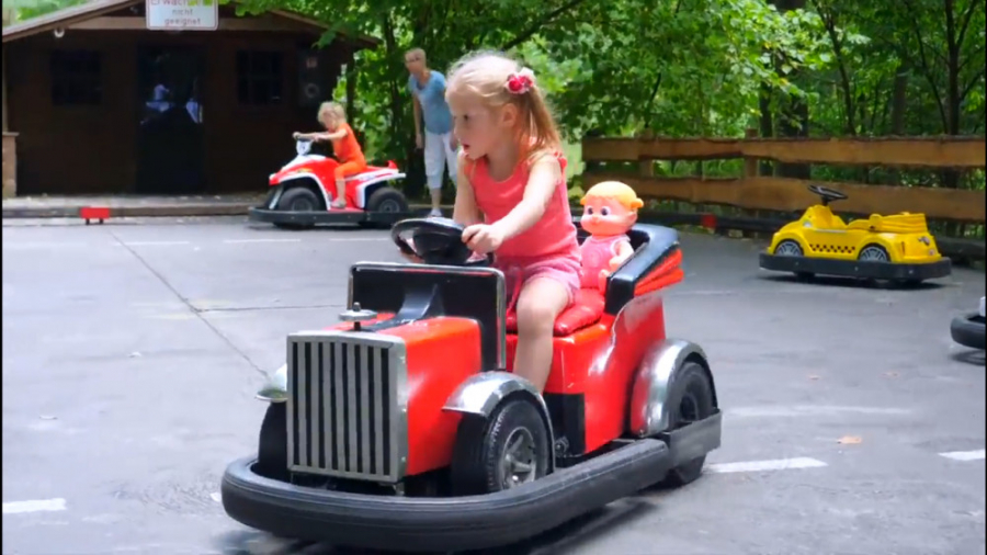 ماجراهای ناستیا و بابایی - قسمت 137 - بازی پرنسس ناستیا در پارک کودک